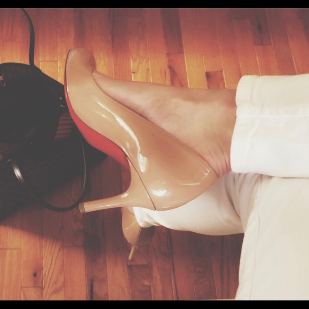 CHRISTIAN LOUBOUTIN RED BOTTOMS